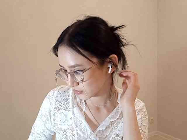 MyrleHenggeler webcam