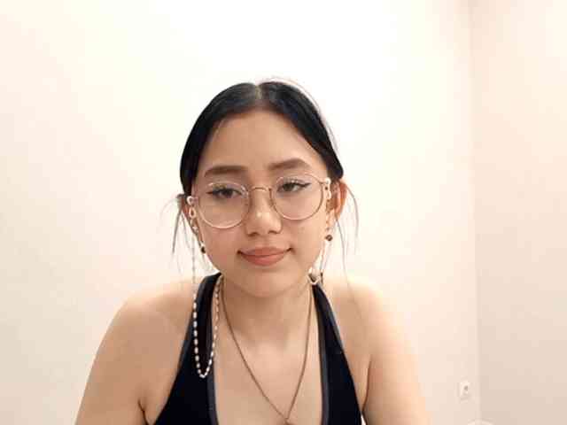 MyrleHenggeler webcam