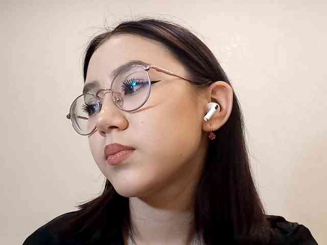 MyrleHenggeler webcam