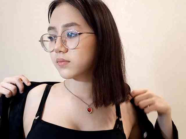 MyrleHenggeler webcam