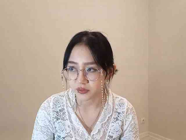 MyrleHenggeler webcam