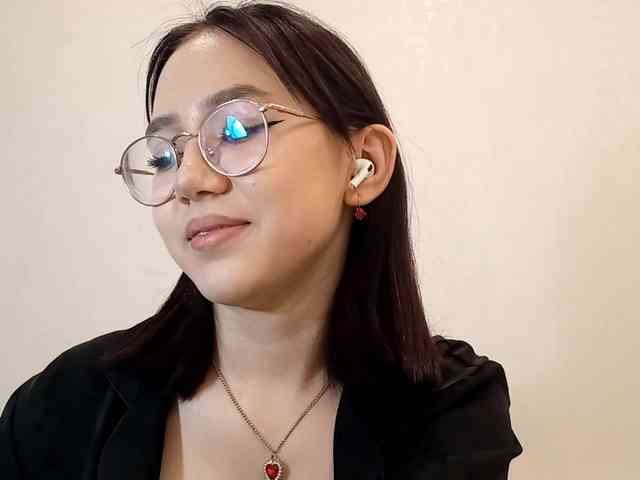 MyrleHenggeler webcam