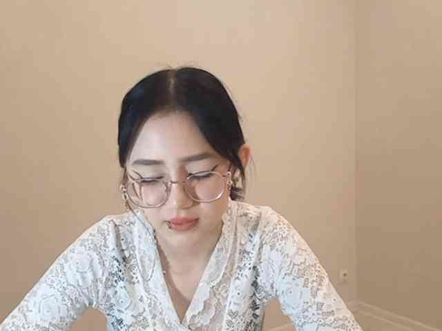 MyrleHenggeler webcam