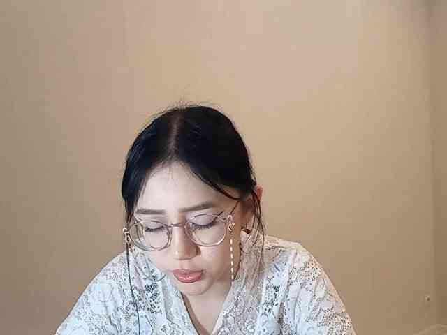 MyrleHenggeler webcam