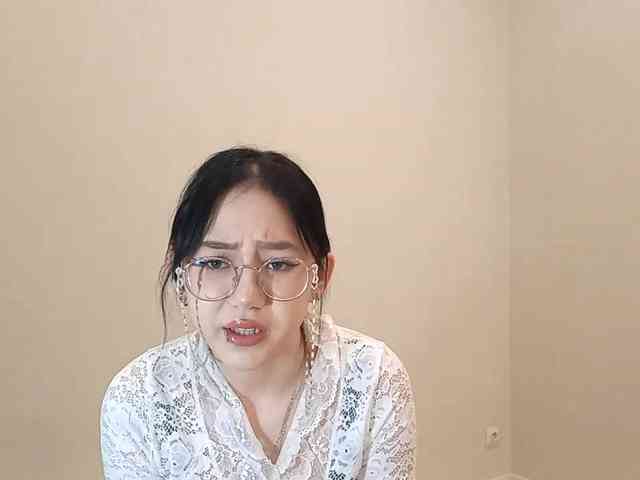 MyrleHenggeler webcam