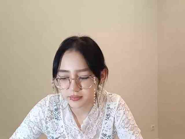 MyrleHenggeler webcam