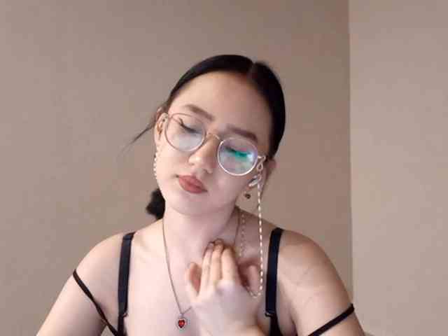 MyrleHenggeler webcam