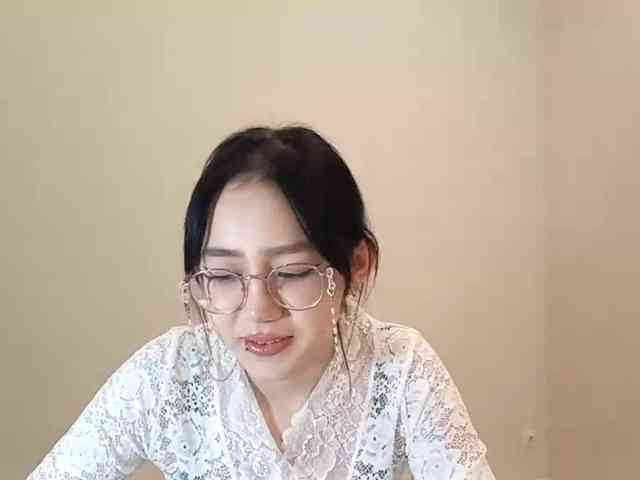 MyrleHenggeler webcam