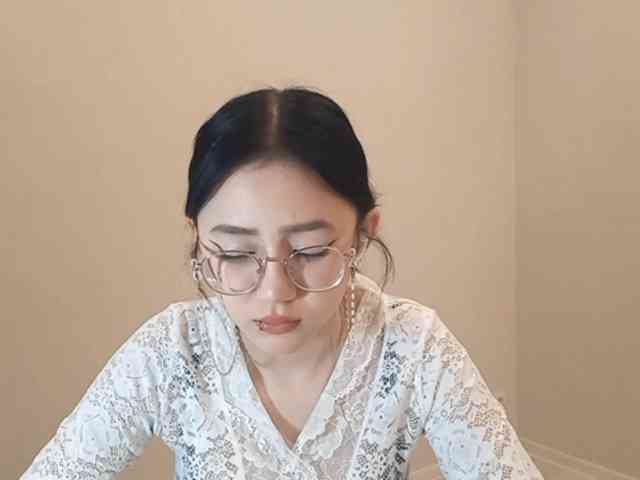 MyrleHenggeler webcam