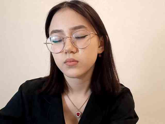 MyrleHenggeler webcam