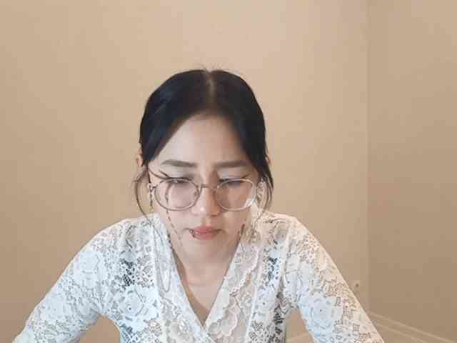 MyrleHenggeler webcam