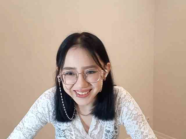 MyrleHenggeler webcam