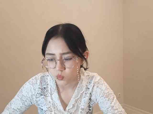 MyrleHenggeler webcam