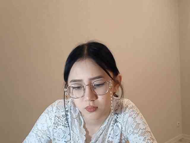 MyrleHenggeler webcam