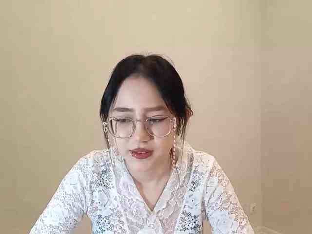 MyrleHenggeler webcam