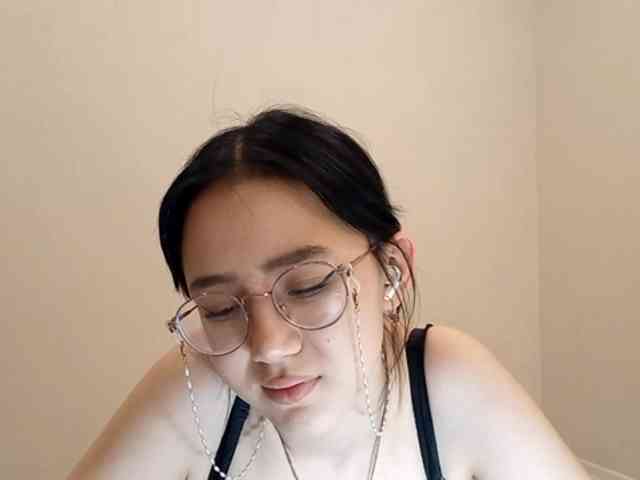 MyrleHenggeler webcam