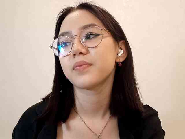 MyrleHenggeler webcam