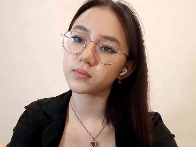 MyrleHenggeler webcam