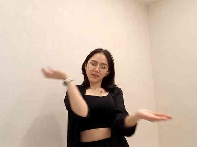 MyrleHenggeler webcam