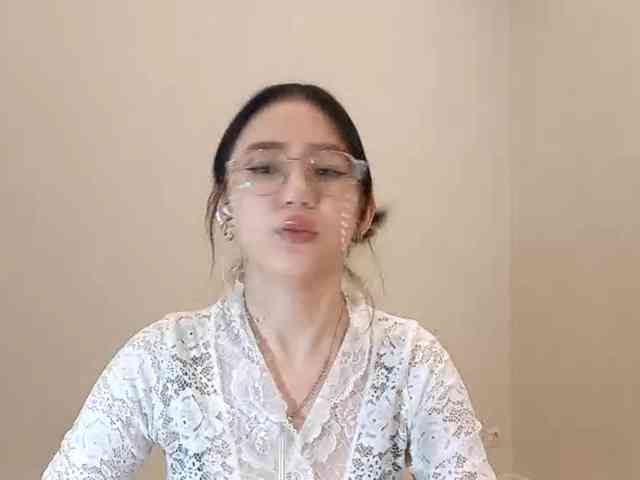 MyrleHenggeler webcam