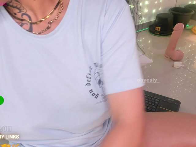 ohyesly's BongaCams show and profile