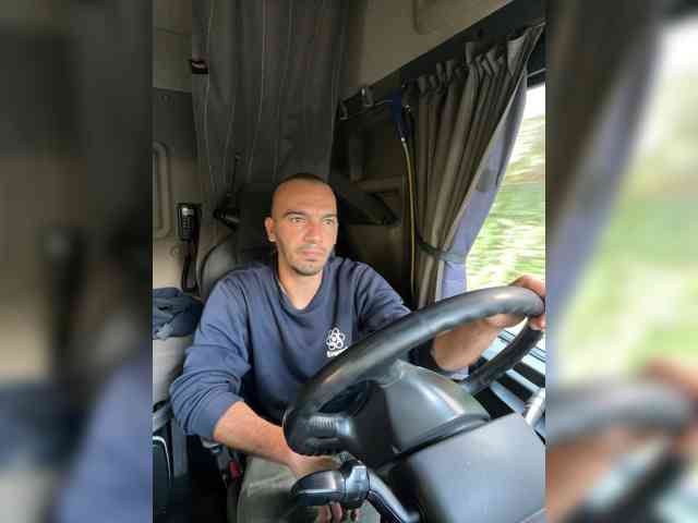 domnu-ozfutura domnu-ozfutura