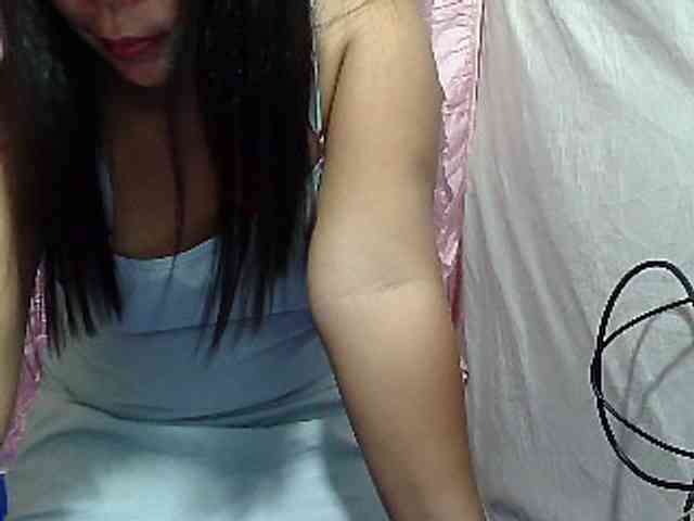 PinayLynlyn08 webcam