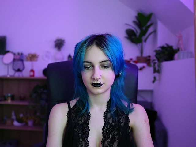 stacyx3's BongaCams show and profile