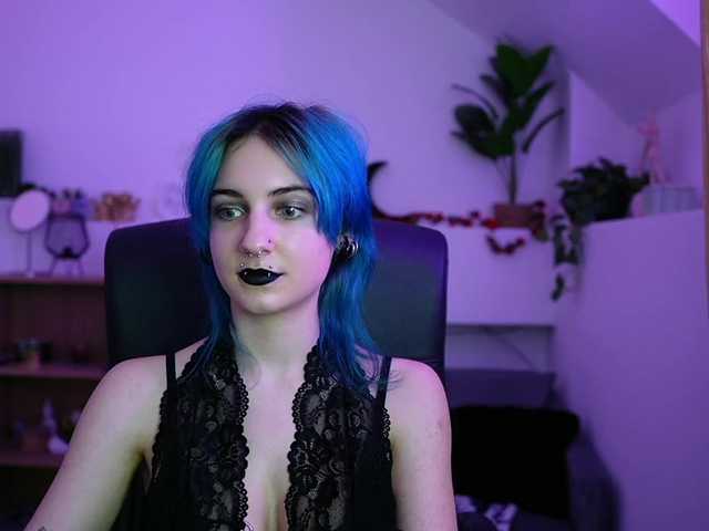 stacyx3's BongaCams show and profile