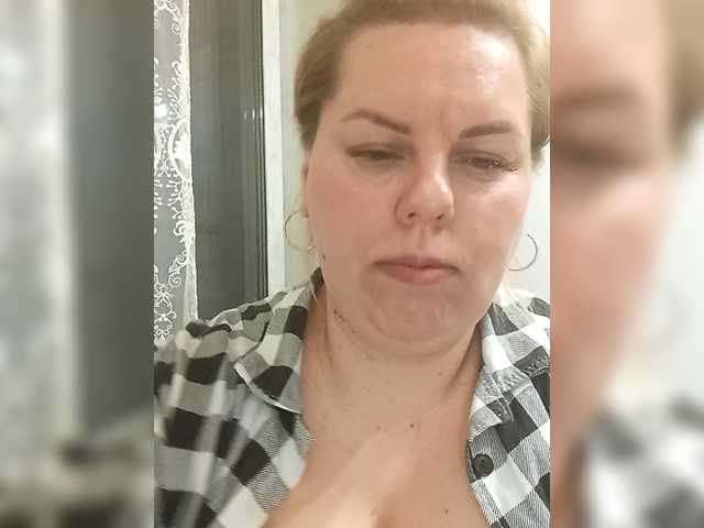 EVA3101's BongaCams show and profile