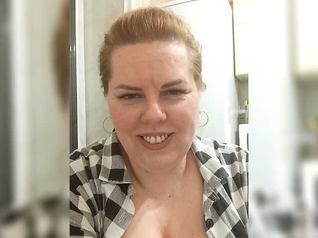 EVA3101's BongaCams show and profile