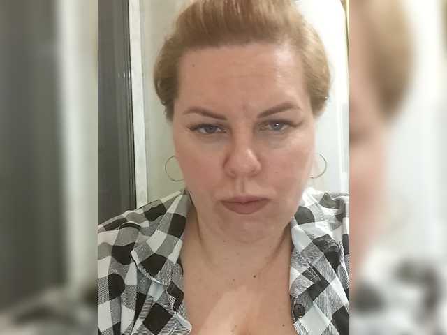 EVA3101's BongaCams show and profile