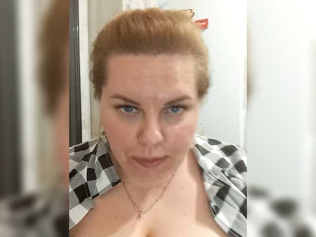 EVA3101's BongaCams show and profile