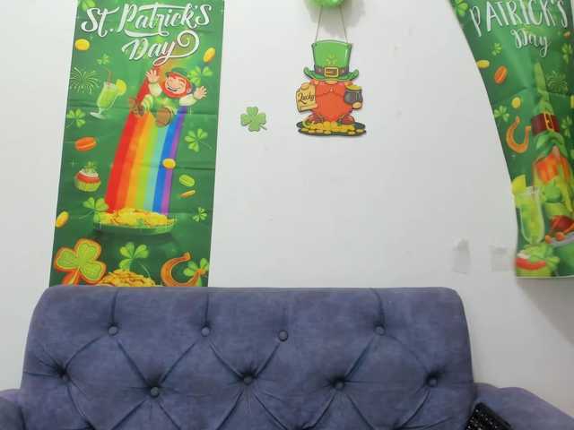 Ruby-RedMoon live cam