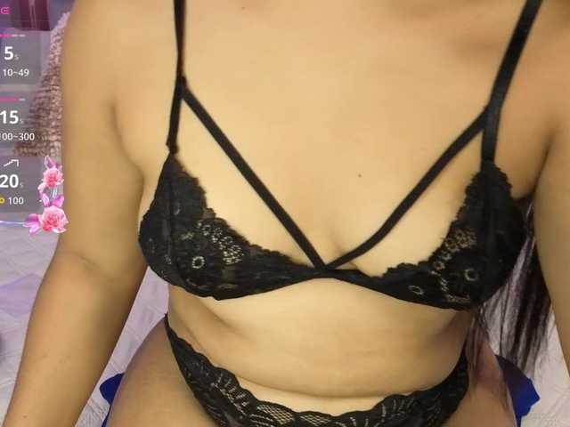 LaraHuber's BongaCams show and profile