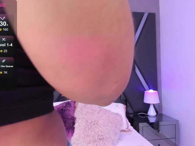 LaraHuber's BongaCams show and profile