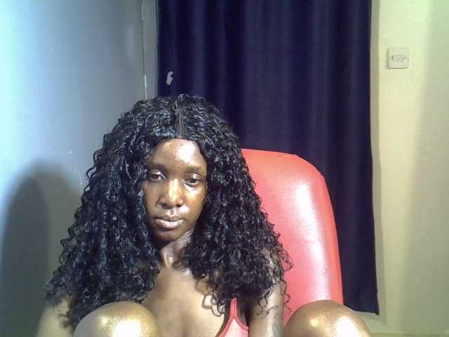 Petitebetty's BongaCams show and profile