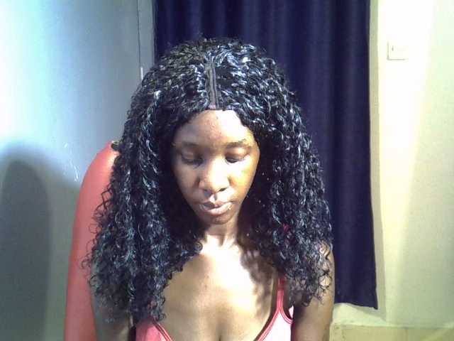 Petitebetty's BongaCams show and profile