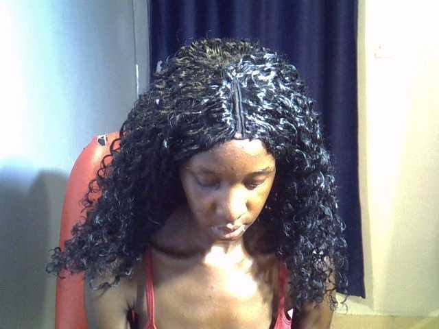 Petitebetty's BongaCams show and profile