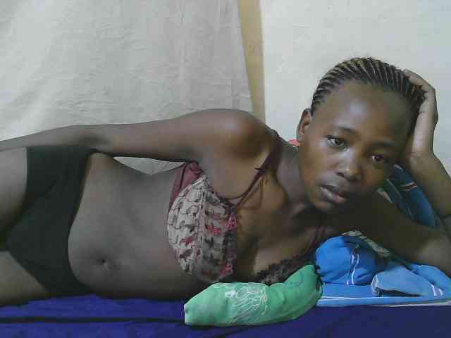 queen-slender webcam