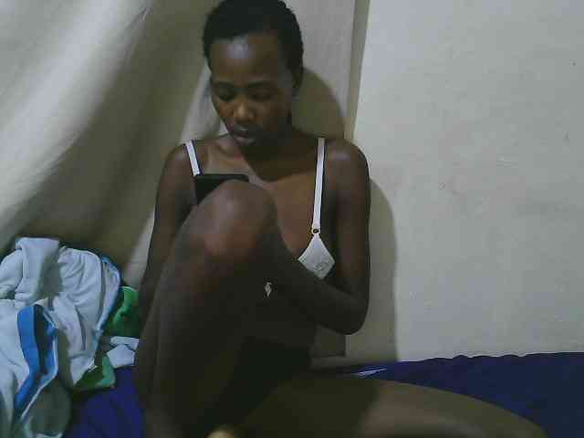 queen-slender webcam