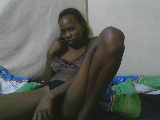 queen-slender webcam