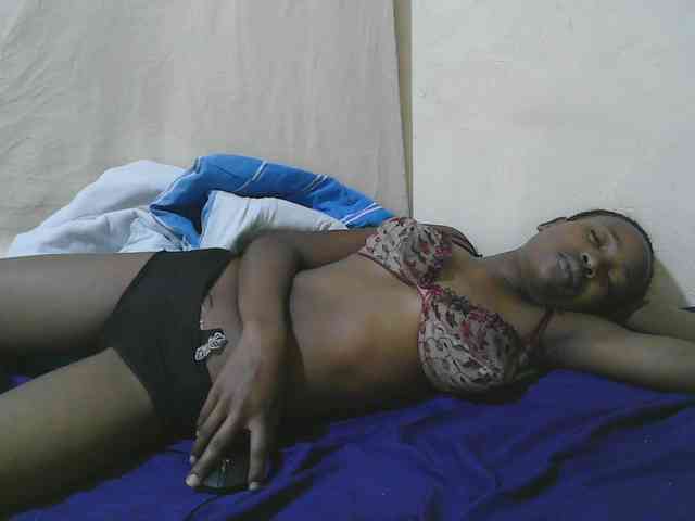 queen-slender webcam