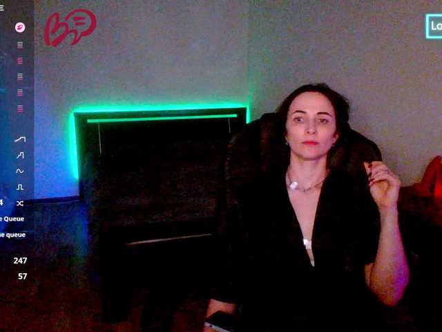 Sirene's BongaCams show and profile