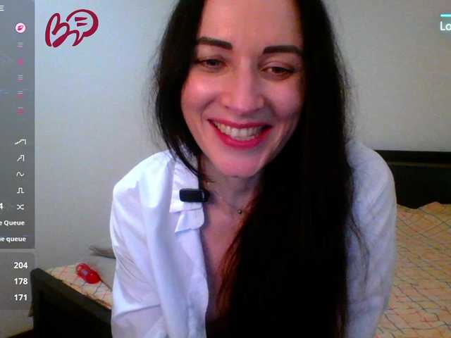 Sirene's BongaCams show and profile