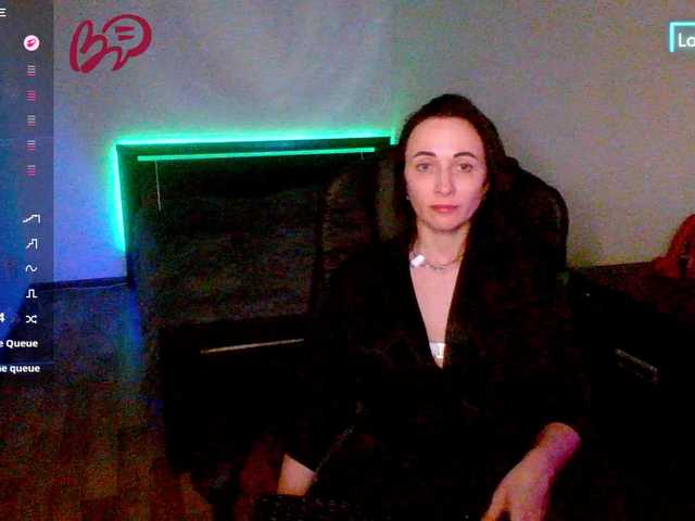 Sirene's BongaCams show and profile