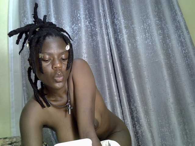 Blackdiva-11 webcam