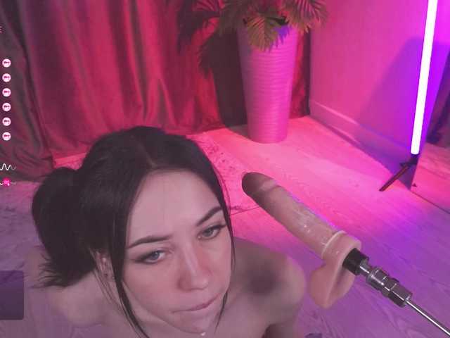 le modèle MomentoDory est en webcam porno dans un show sur le site bongacams, il possède les tags suivants: White/Caucasian,Brunette,Shaved