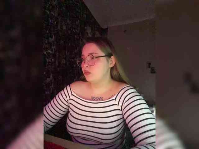 AlexisGrant Live Webcam on BongaCams