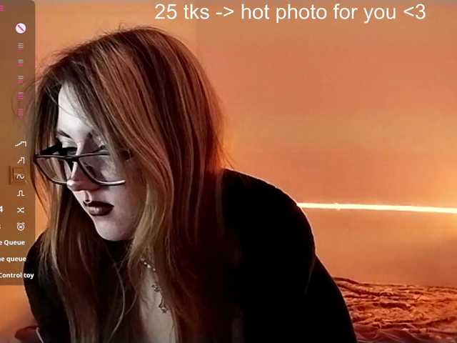 RosemaryTrundle's BongaCams show and profile